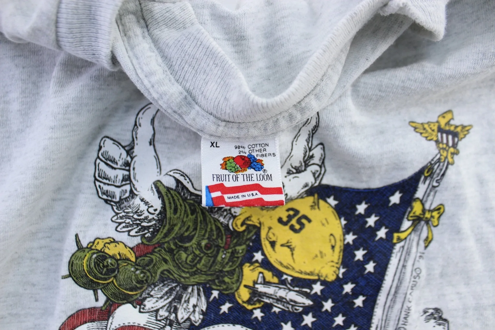 1991 Hank Caruso Hooks Art Graphic T-Shirt